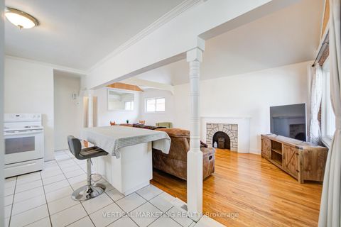 Photo 13 at 17 Arden Crescent, Birchmount, Toronto