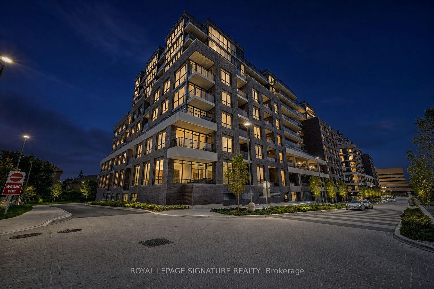 548 - 26 Gibbs Road, City Centre West, Toronto 