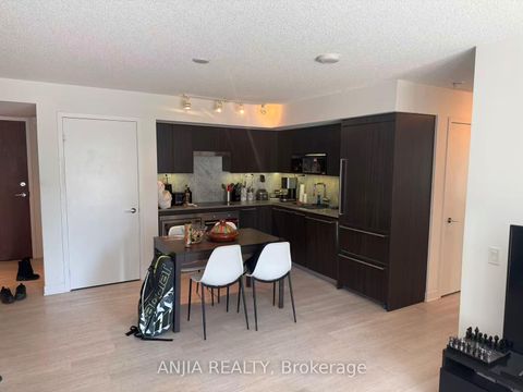 Photo 3 at 212 - 70 Queens Wharf Road, Waterfront Communities C1, Toronto