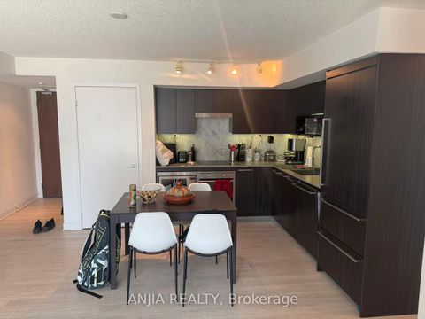 Photo 5 at 212 - 70 Queens Wharf Road, Waterfront Communities C1, Toronto