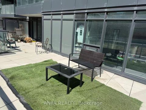 Photo 13 at 212 - 70 Queens Wharf Road, Waterfront Communities C1, Toronto