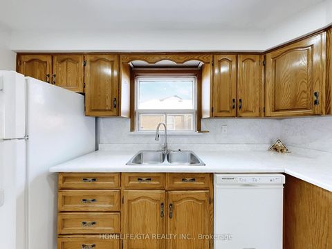 Photo 5 at 65 Whitley Avenue, CFB, Toronto