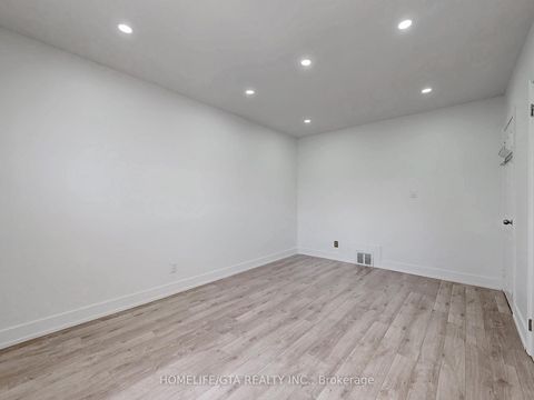Photo 13 at 65 Whitley Avenue, CFB, Toronto