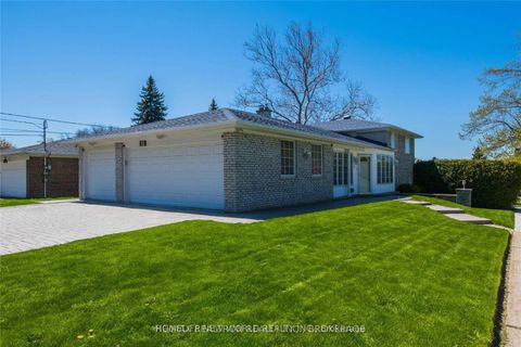 Photo 0 at 18 Olsen Drive, Donalda, Toronto