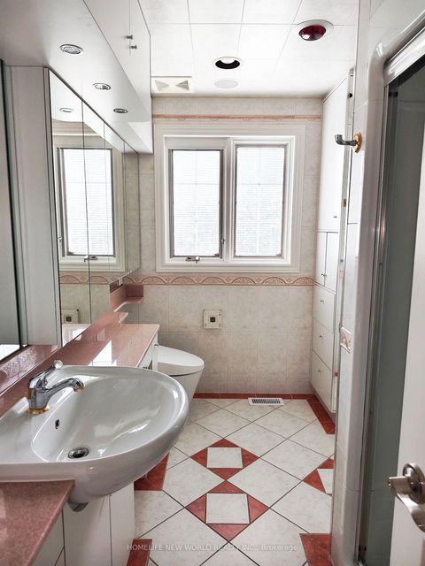 Photo 13 at 18 Olsen Drive, Donalda, Toronto