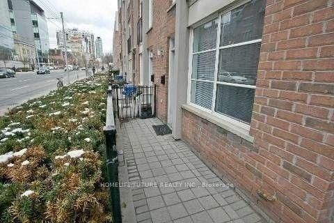 Photo 1 at 100 - 415 Jarvis Street, South St. James Town, Toronto