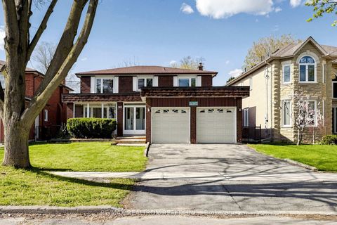 Photo 1 at 90 Holmes Avenue, Willowdale East, Toronto