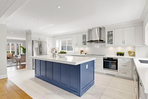 Photo 10 at 90 Holmes Avenue, Willowdale East, Toronto