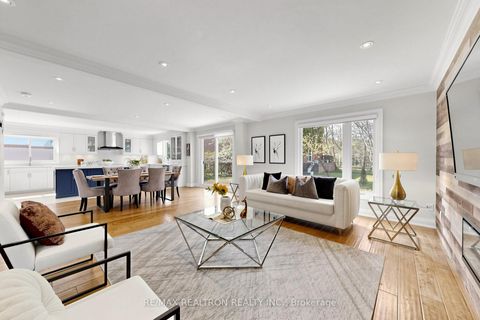 Photo 18 at 90 Holmes Avenue, Willowdale East, Toronto