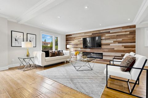 Photo 24 at 90 Holmes Avenue, Willowdale East, Toronto