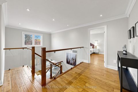 Photo 27 at 90 Holmes Avenue, Willowdale East, Toronto