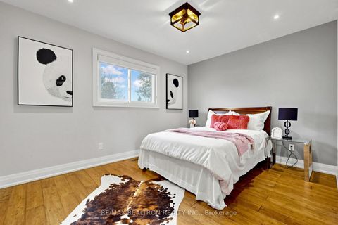 Photo 36 at 90 Holmes Avenue, Willowdale East, Toronto