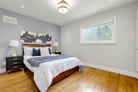 Photo 38 at 90 Holmes Avenue, Willowdale East, Toronto