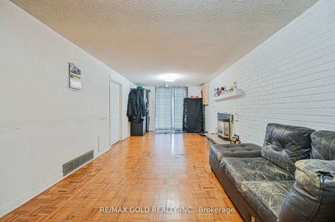 Photo 22 at 3200 Morning Star Drive, Malton, Mississauga