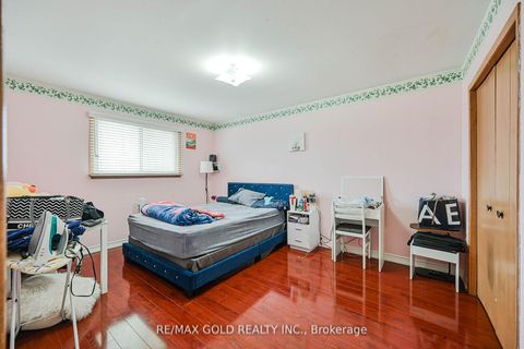 Photo 26 at 3200 Morning Star Drive, Malton, Mississauga