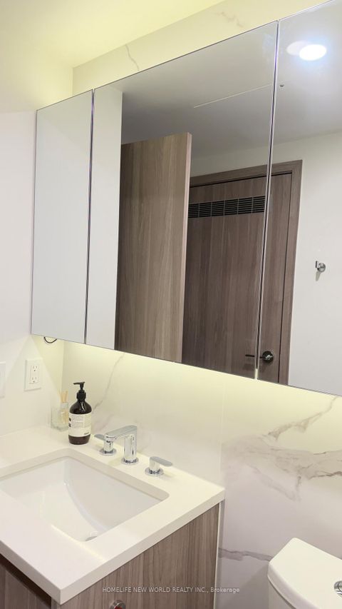 Photo 18 at 3308 - 1 Concord CityPlace Way, Waterfront Communities C1, Toronto