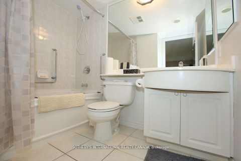 Photo 20 at 505 - 600 Queens Quay W, Waterfront Communities C1, Toronto