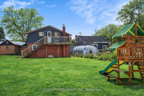 Photo 1 at 31474 Lakeridge Road, Pefferlaw, Georgina