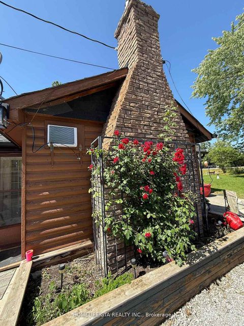 Photo 5 at 31474 Lakeridge Road, Pefferlaw, Georgina