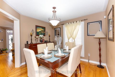Photo 8 at 54 Thames Drive, Rolling Acres, Whitby