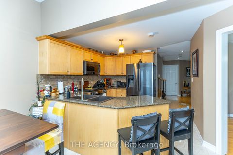 Photo 13 at 54 Thames Drive, Rolling Acres, Whitby