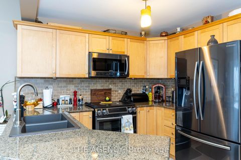 Photo 14 at 54 Thames Drive, Rolling Acres, Whitby