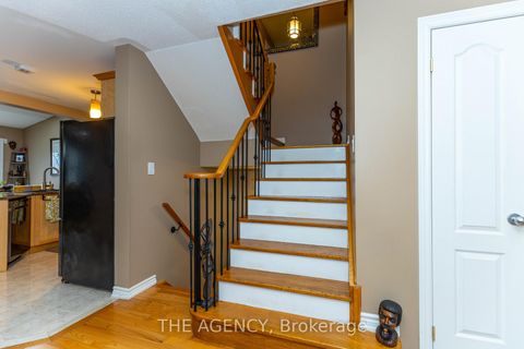 Photo 23 at 54 Thames Drive, Rolling Acres, Whitby