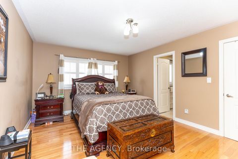 Photo 25 at 54 Thames Drive, Rolling Acres, Whitby