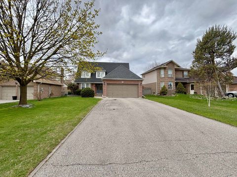 Photo 1 at 168 Willow Lane, London, Newmarket