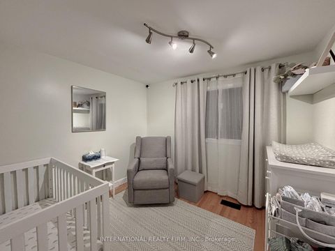 Photo 20 at 168 Willow Lane, London, Newmarket
