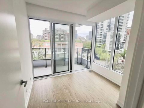 Photo 6 at 620 - 85 Wood Street, Yonge Corridor, Toronto