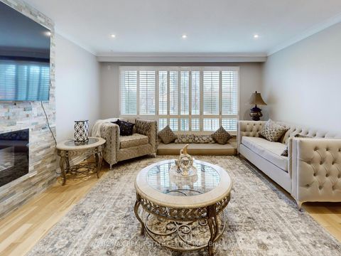 Photo 1 at 9 Fairchild Avenue, Newtonbrook West, Toronto