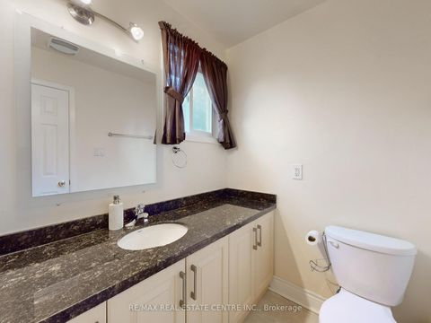 Photo 8 at 9 Fairchild Avenue, Newtonbrook West, Toronto