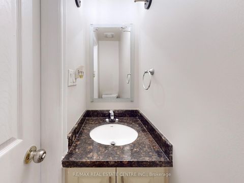 Photo 14 at 9 Fairchild Avenue, Newtonbrook West, Toronto