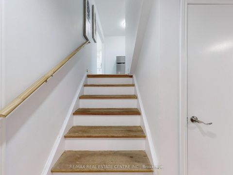 Photo 15 at 9 Fairchild Avenue, Newtonbrook West, Toronto