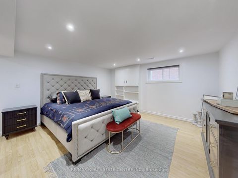 Photo 16 at 9 Fairchild Avenue, Newtonbrook West, Toronto