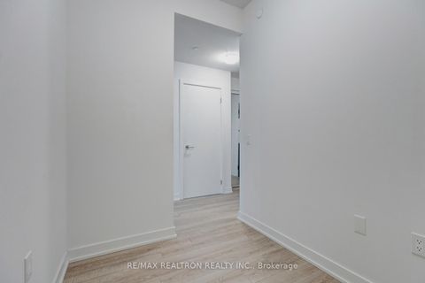 Photo 14 at 416 - 250 Lawrence Avenue W, Lawrence Park North, Toronto