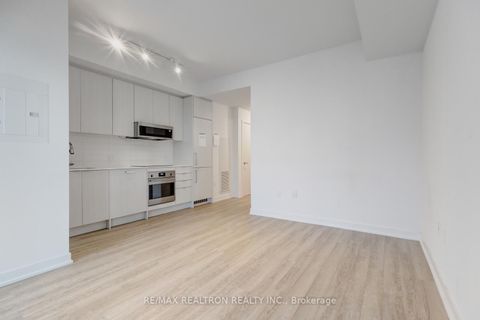 Photo 17 at 416 - 250 Lawrence Avenue W, Lawrence Park North, Toronto