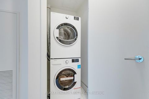 Photo 23 at 416 - 250 Lawrence Avenue W, Lawrence Park North, Toronto