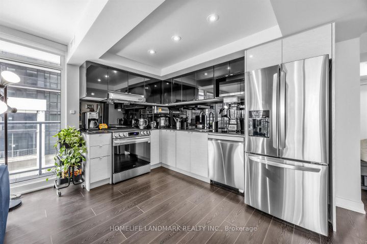Photo 11 at 606 - 72 Esther Shiner Boulevard, Bayview Village, Toronto
