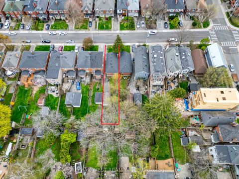 Photo 1 at 284 Fairlawn Avenue, Lawrence Park North, Toronto