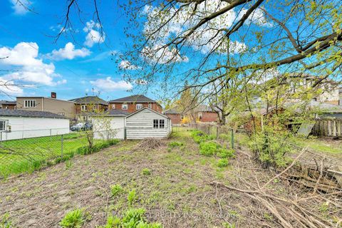 Photo 19 at 284 Fairlawn Avenue, Lawrence Park North, Toronto