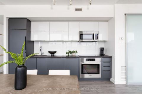 Photo 4 at 1302 - 70 Distillery Lane, Waterfront Communities C8, Toronto
