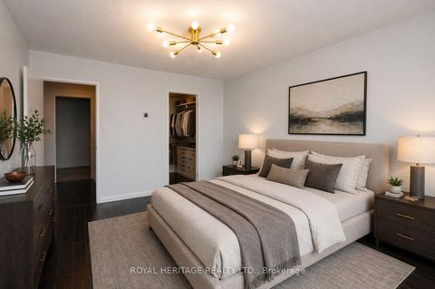 Photo 2 at 908 - 60 Southport Street, Swansea, Toronto