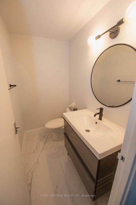 Photo 4 at 908 - 60 Southport Street, Swansea, Toronto