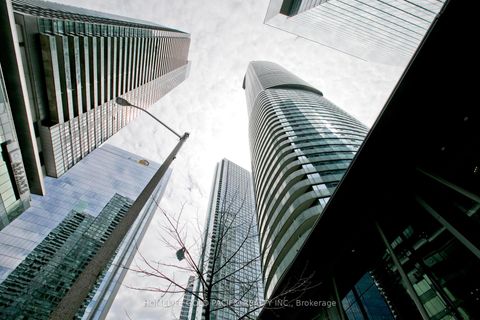 Photo 2 at 802 - 14 York Street, Waterfront Communities C1, Toronto