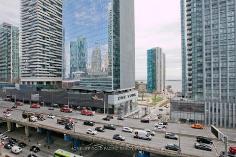 Photo 8 at 802 - 14 York Street, Waterfront Communities C1, Toronto