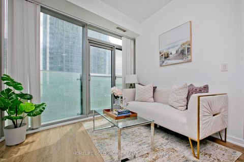 Photo 11 at 802 - 14 York Street, Waterfront Communities C1, Toronto
