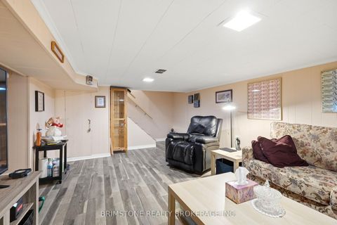 Photo 15 at 29 Ridge Road, CFB, Toronto