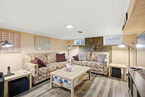 Photo 17 at 29 Ridge Road, CFB, Toronto